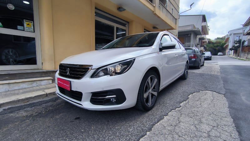 Peugeot 308 SW BlueHDi 130 S&S Allure