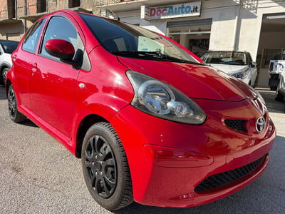 Toyota Aygo 1.0 12V VVT-i 5 porte usata
