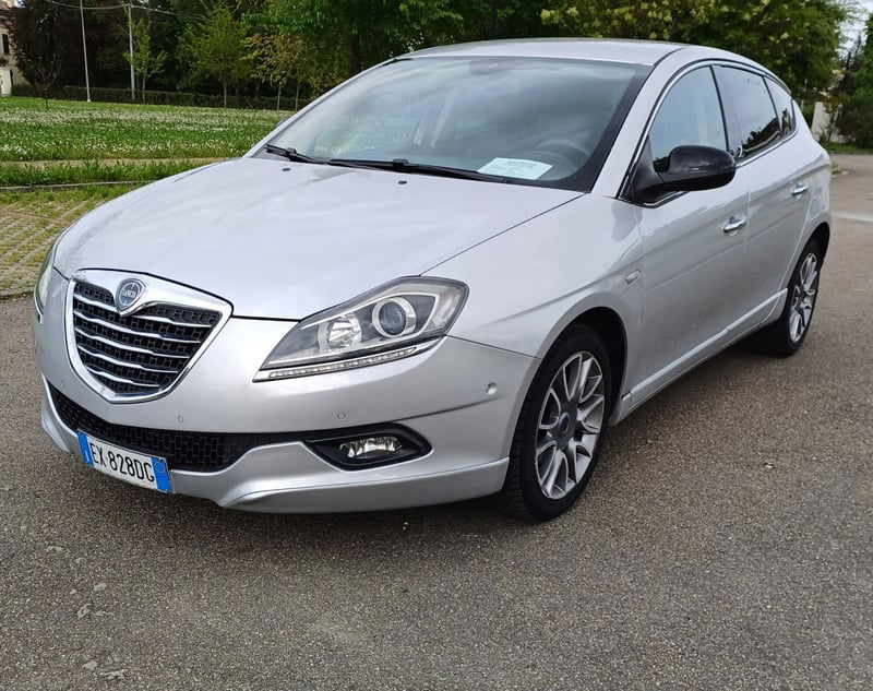 Lancia Delta 1.6 MJT DPF 105 CV Gold
