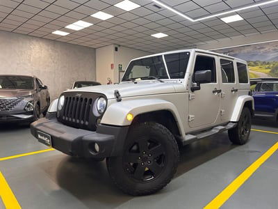 Jeep Wrangler Unlimited 2.8 CRD DPF Sahara Auto usata
