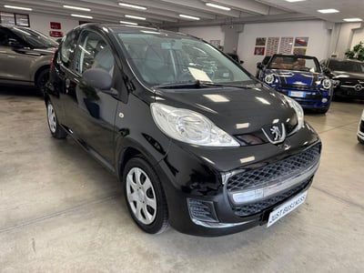 Peugeot 107 68CV 5p. Sweet Years usata