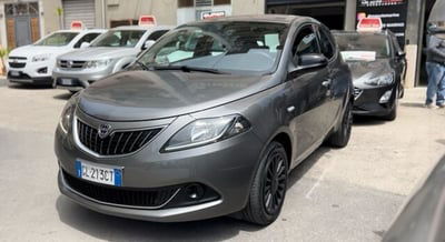 Lancia Ypsilon 1.0 FireFly 5 porte S&S Hybrid Silver Plus usata