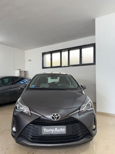 Toyota Yaris 1.0 72 CV 5 porte Lounge usata