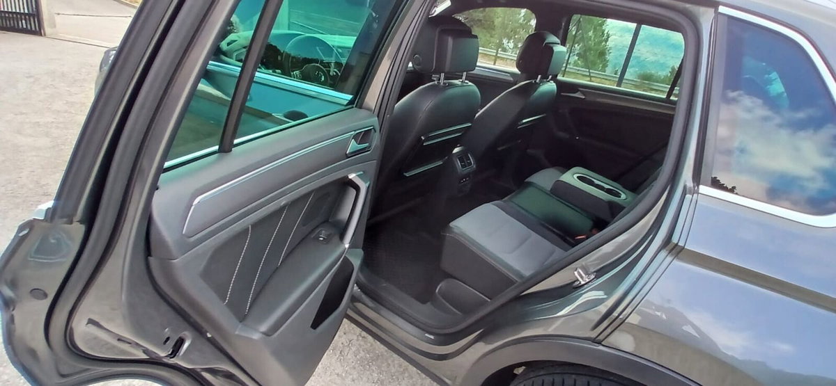 Volkswagen Tiguan 2.0 TDI 190 CV SCR DSG 4MOTION Executive BMT (14)