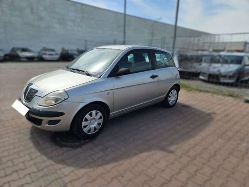 Lancia Ypsilon 1.3 MJT 75 CV Argento