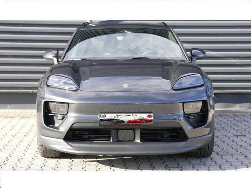Porsche Macan 4
