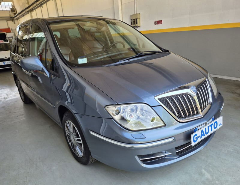 Lancia Phedra MJT Limited Edition