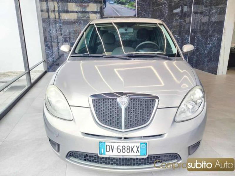 Lancia Ypsilon 1.2 New Oro