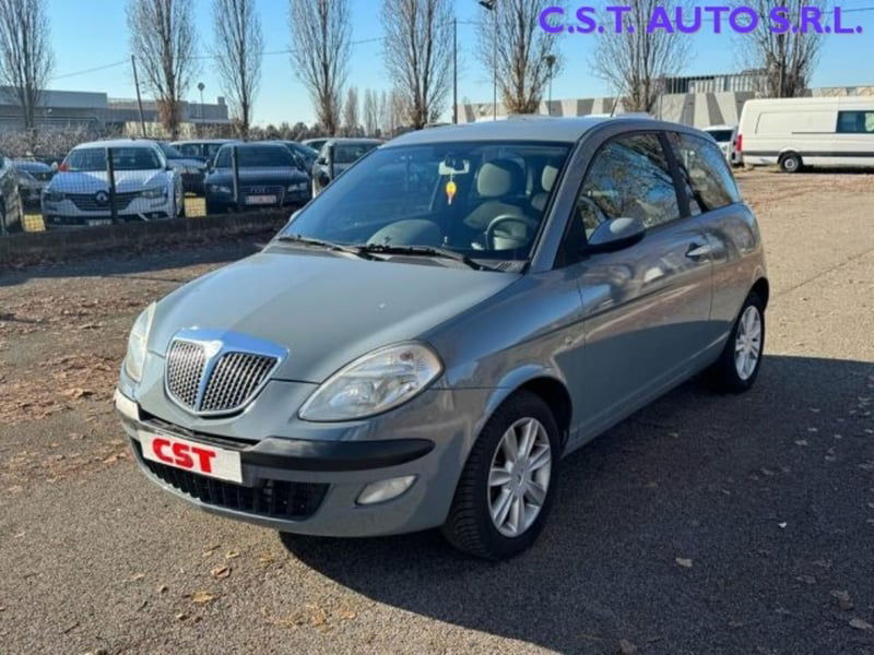 Lancia Ypsilon Multijet 16V Argento