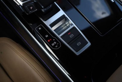Audi A8 L 55 TFSI 3.0 quattro tiptronic (8)