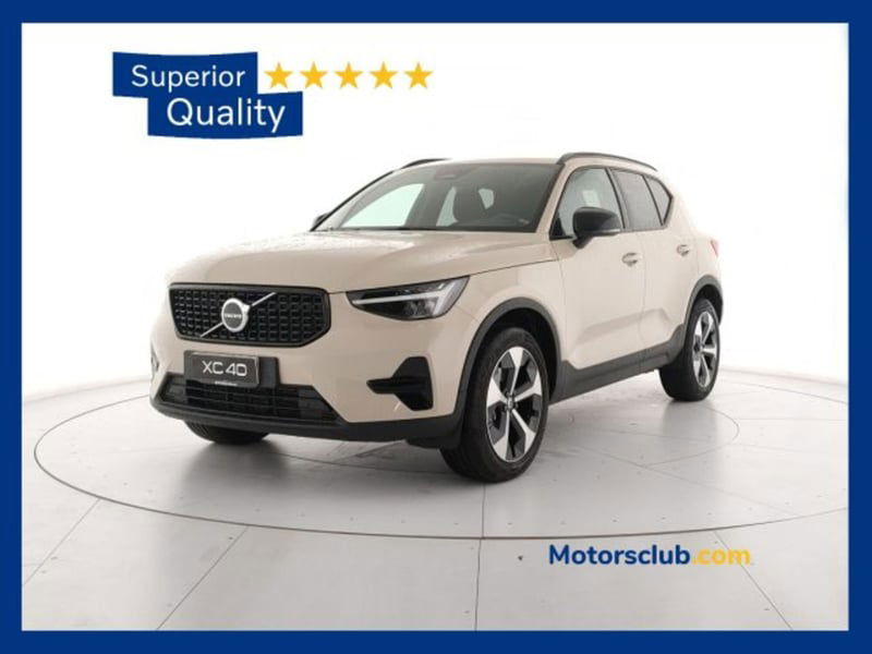 Volvo XC40 B3 automatico Plus Dark N1