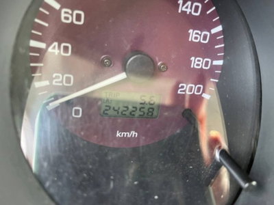 Mitsubishi Pajero 2.5 TDI GLS (11)