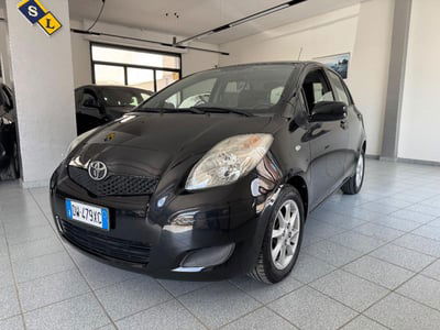Toyota Yaris 1.D-4D DPF 5 porte M-MT Sol usata