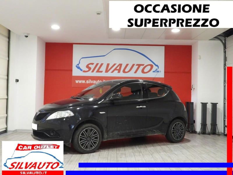 Lancia Ypsilon 1.2 69 CV 5 porte Gold