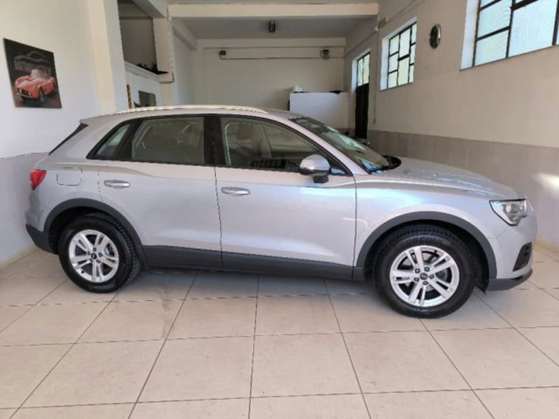 Audi Q3 35 TDI quattro S tronic Business