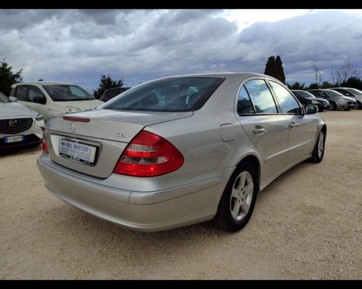 Mercedes-Benz Classe E 280 CDI cat Classic (11)