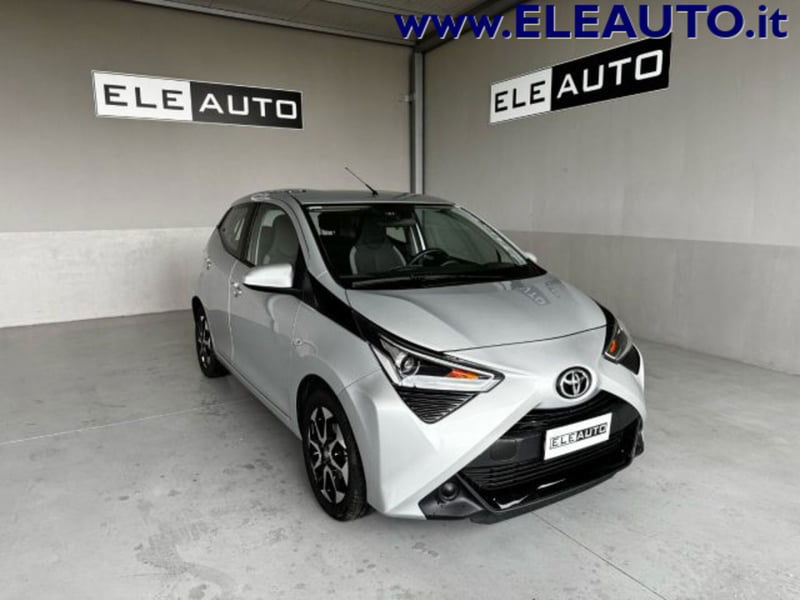 Toyota Aygo Connect 1.0 VVT-i 72 CV 5 porte x-fun