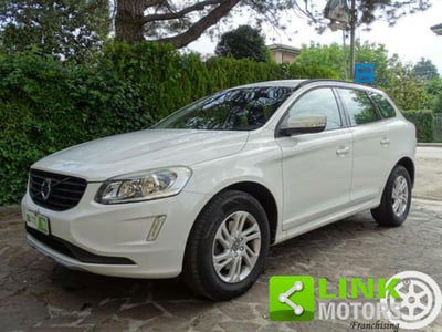 Volvo XC60 D3 Momentum Pro usata