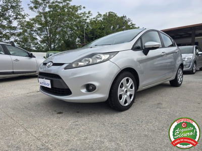 Ford Fiesta 1.4 5 porte Bz.- GPL Titanium usata