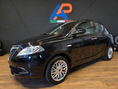 Lancia Ypsilon 1.2 69 CV 5 porte Platinum usata