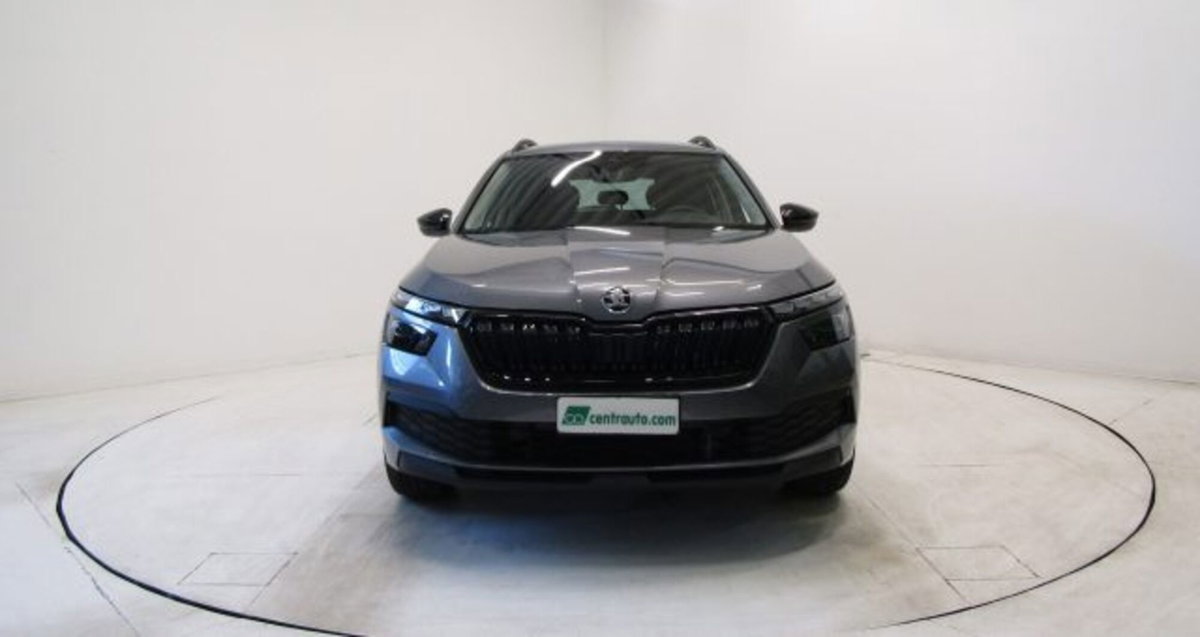 Skoda Kamiq 1.0 tsi Black Dots 95cv (2)