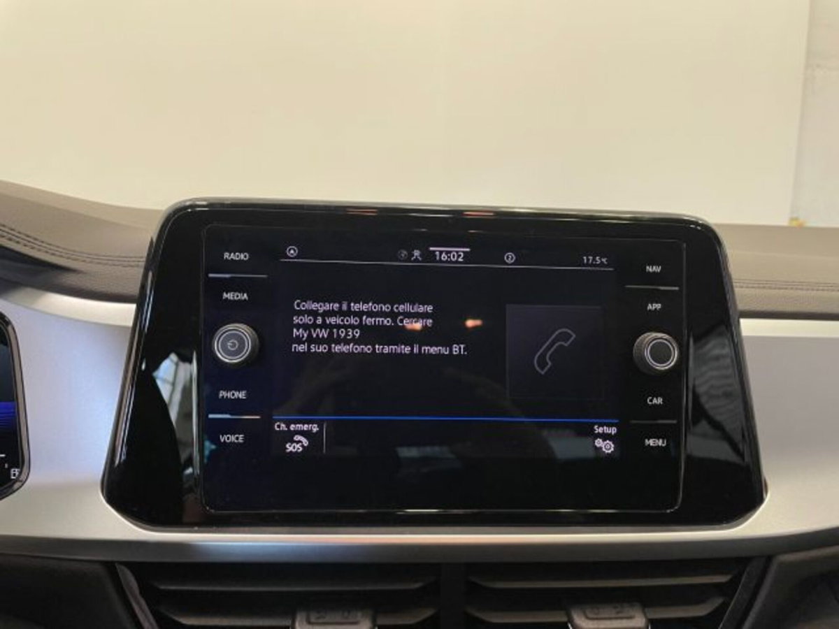Volkswagen T-Roc 1.5 tsi Life dsg (12)