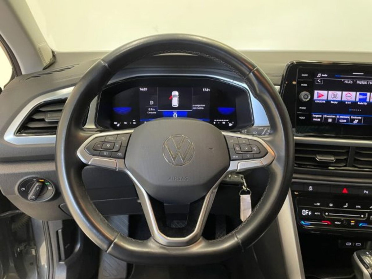 Volkswagen T-Roc 1.5 tsi Life dsg (16)