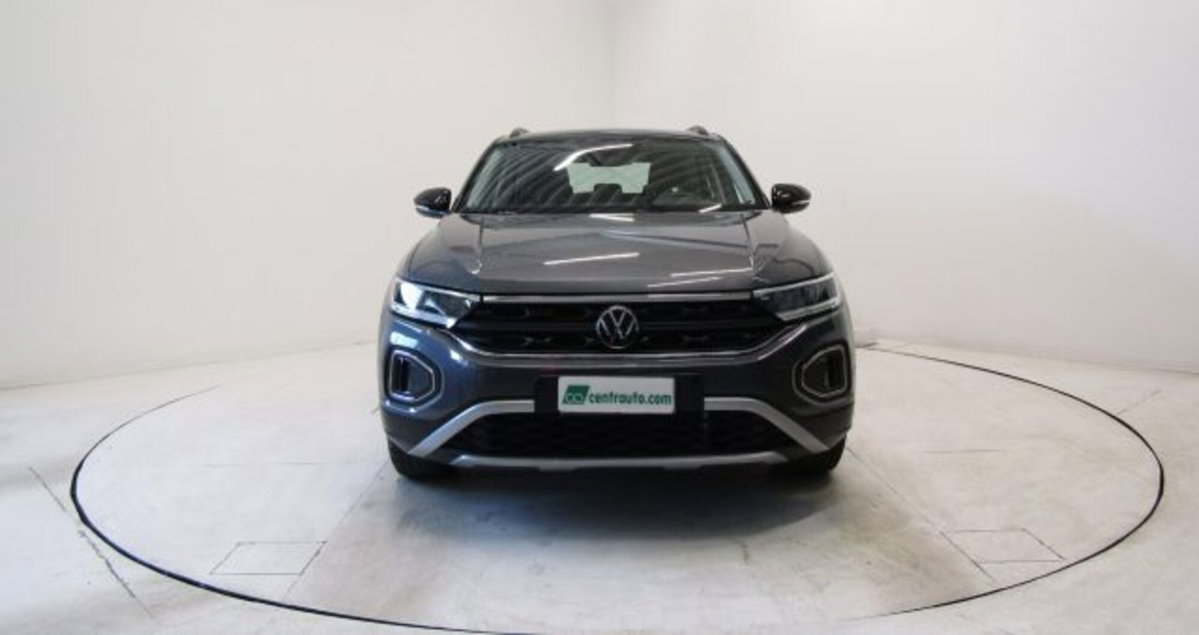 Volkswagen T-Roc 1.5 tsi Life dsg (2)