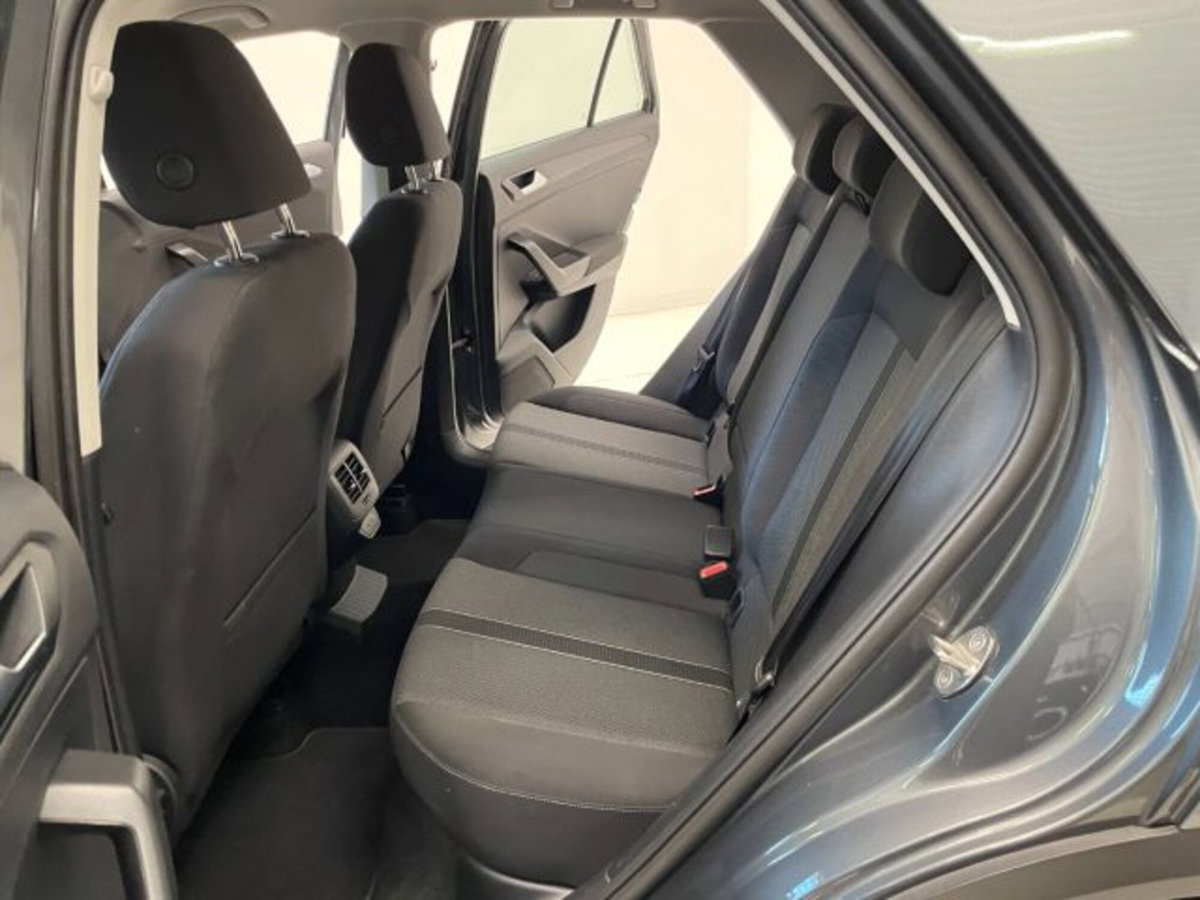 Volkswagen T-Roc 1.5 tsi Life dsg (7)