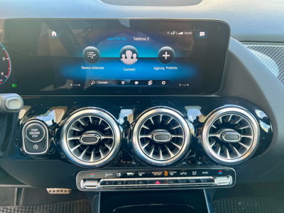 Mercedes-Benz GLA SUV 180 d Automatic Premium (12)