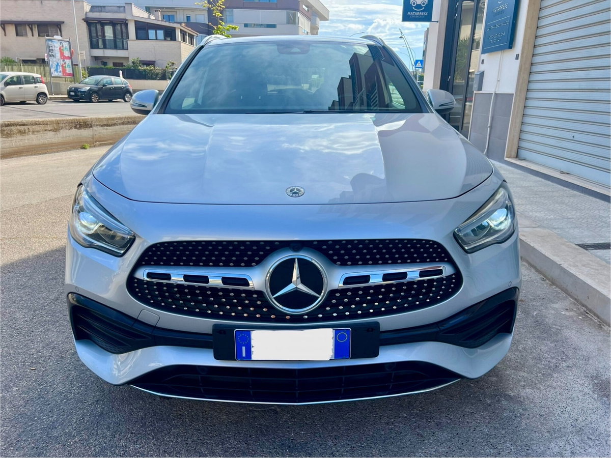 Mercedes-Benz GLA SUV 180 d Automatic Premium (2)