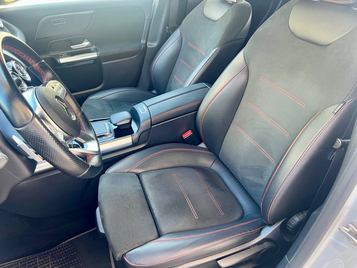Mercedes-Benz GLA SUV 180 d Automatic Premium (8)