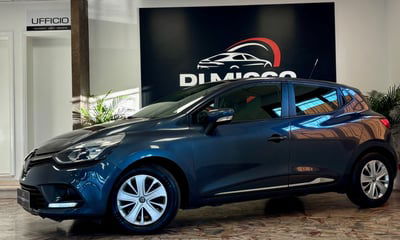 Renault Clio TCe 12V 90 CV 5 porte Moschino Intens usata