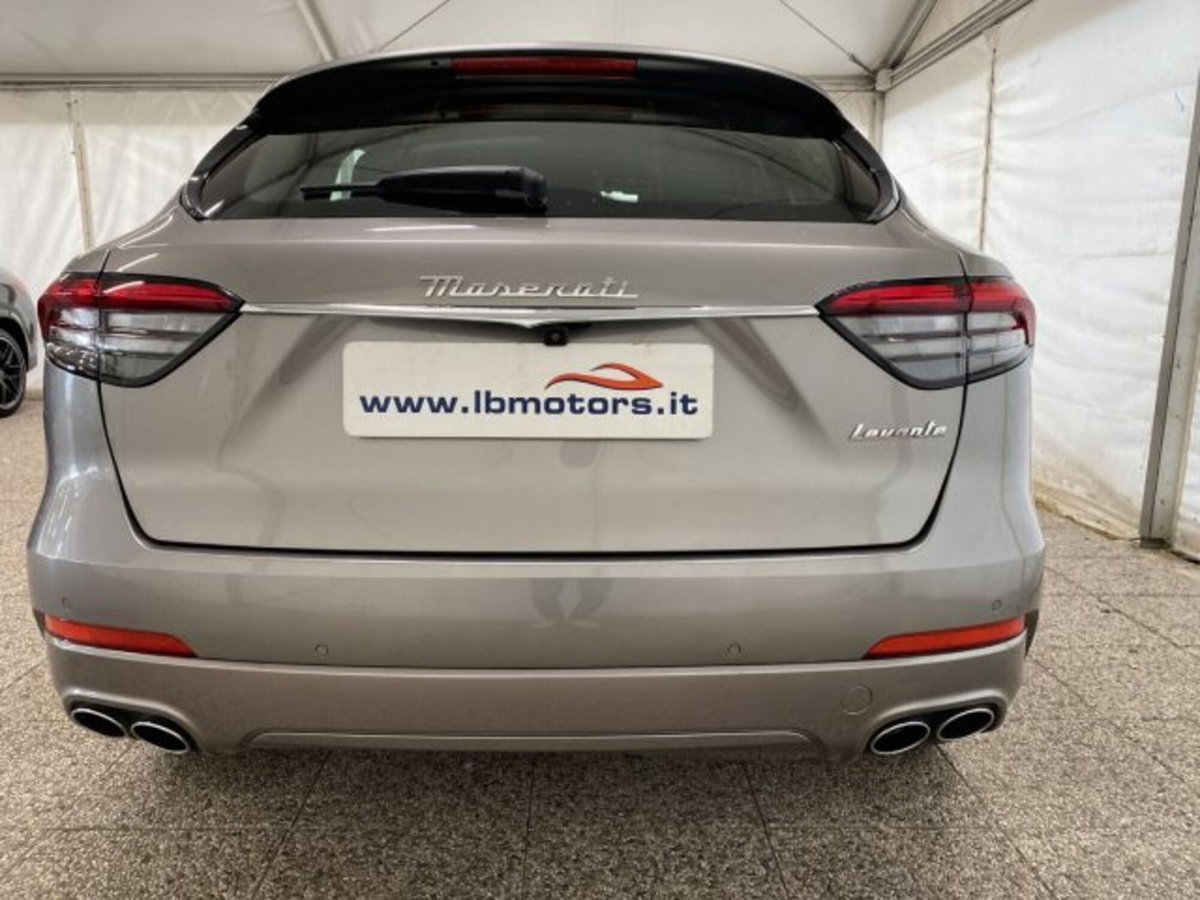Maserati Levante Levante MHEV 330 CV AWD GT (5)