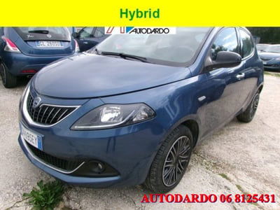 Lancia Ypsilon 1.0 FireFly 5 porte S&S Hybrid Ecochic Gold usata