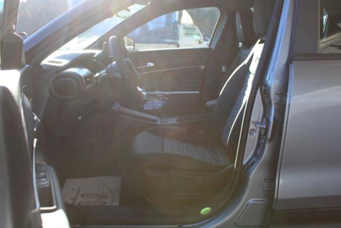 Jeep Avenger 1.2 turbo e-hybrid mhev Upland 4xe 145cv edct6 (13)