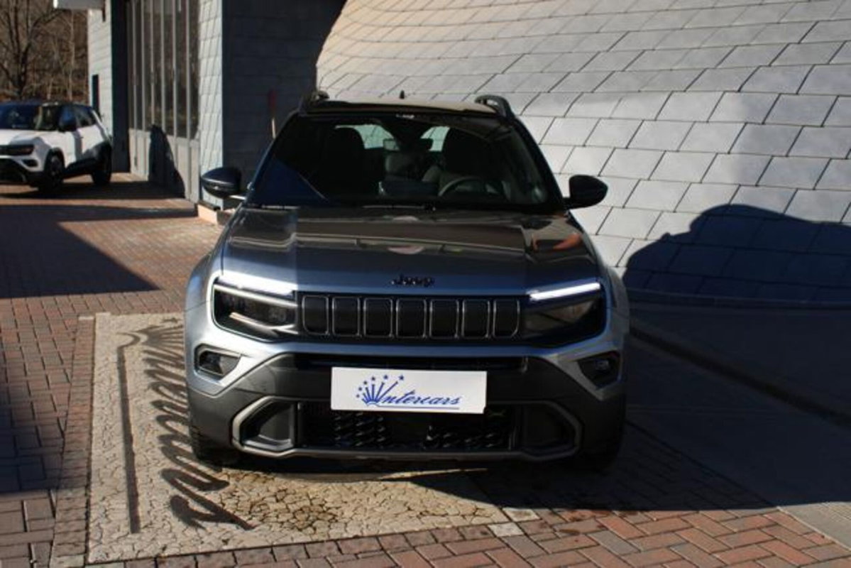 Jeep Avenger 1.2 turbo e-hybrid mhev Upland 4xe 145cv edct6 (5)