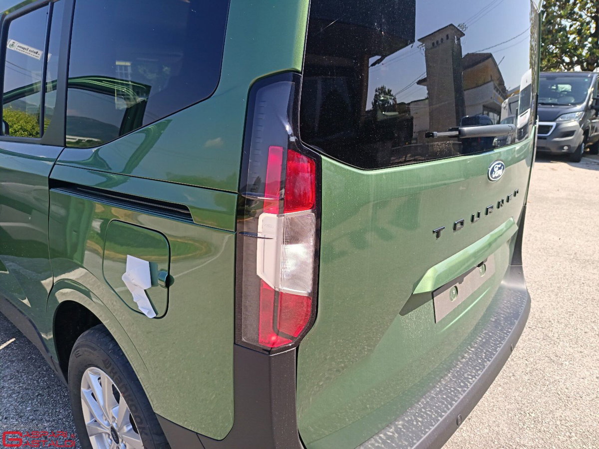 Ford Tourneo Courier 1.0 EcoBoost 100 CV Titanium (13)