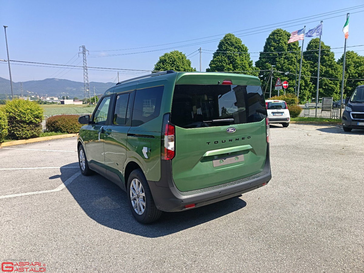 Ford Tourneo Courier 1.0 EcoBoost 100 CV Titanium (5)