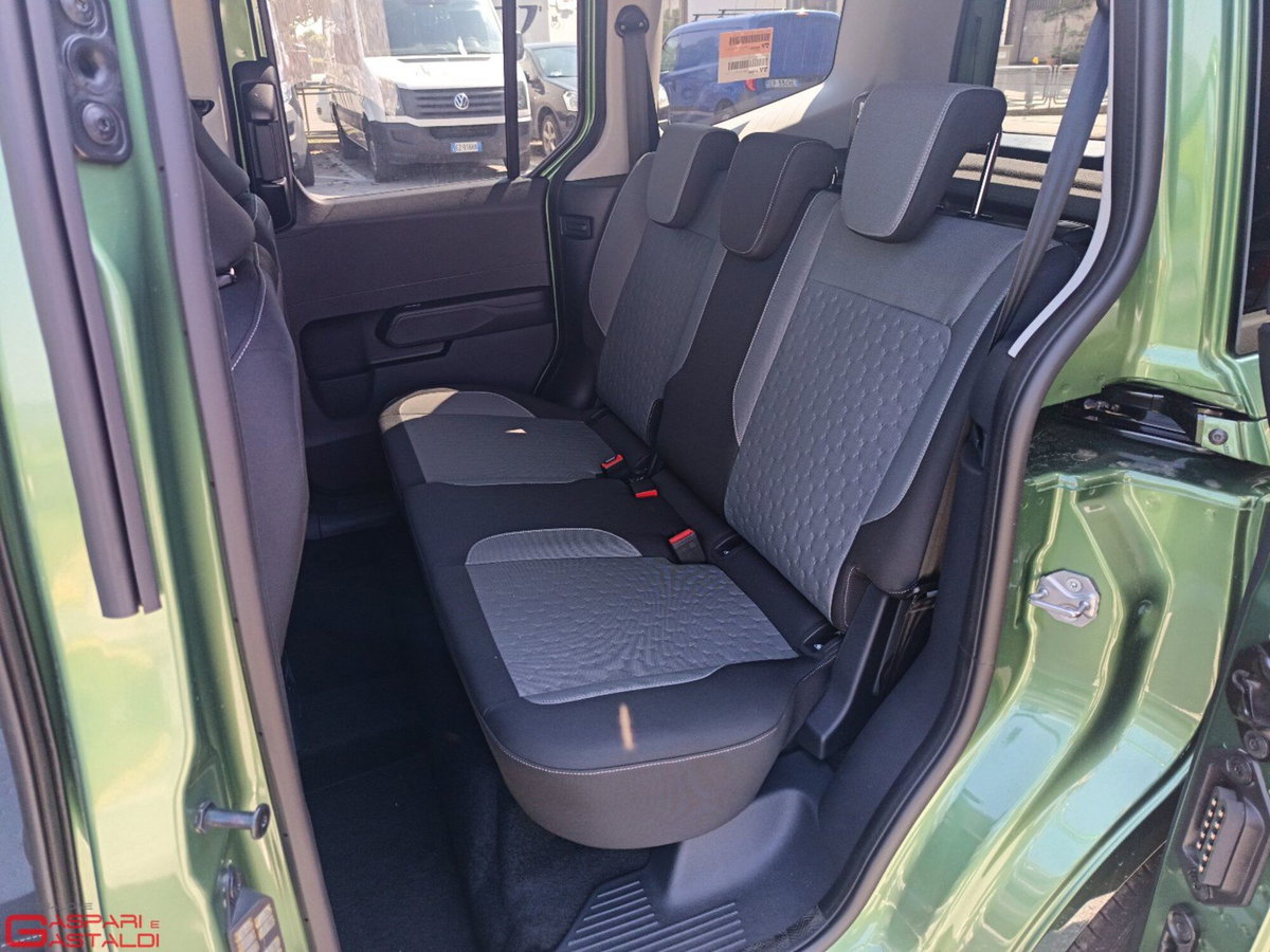 Ford Tourneo Courier 1.0 EcoBoost 100 CV Titanium (7)