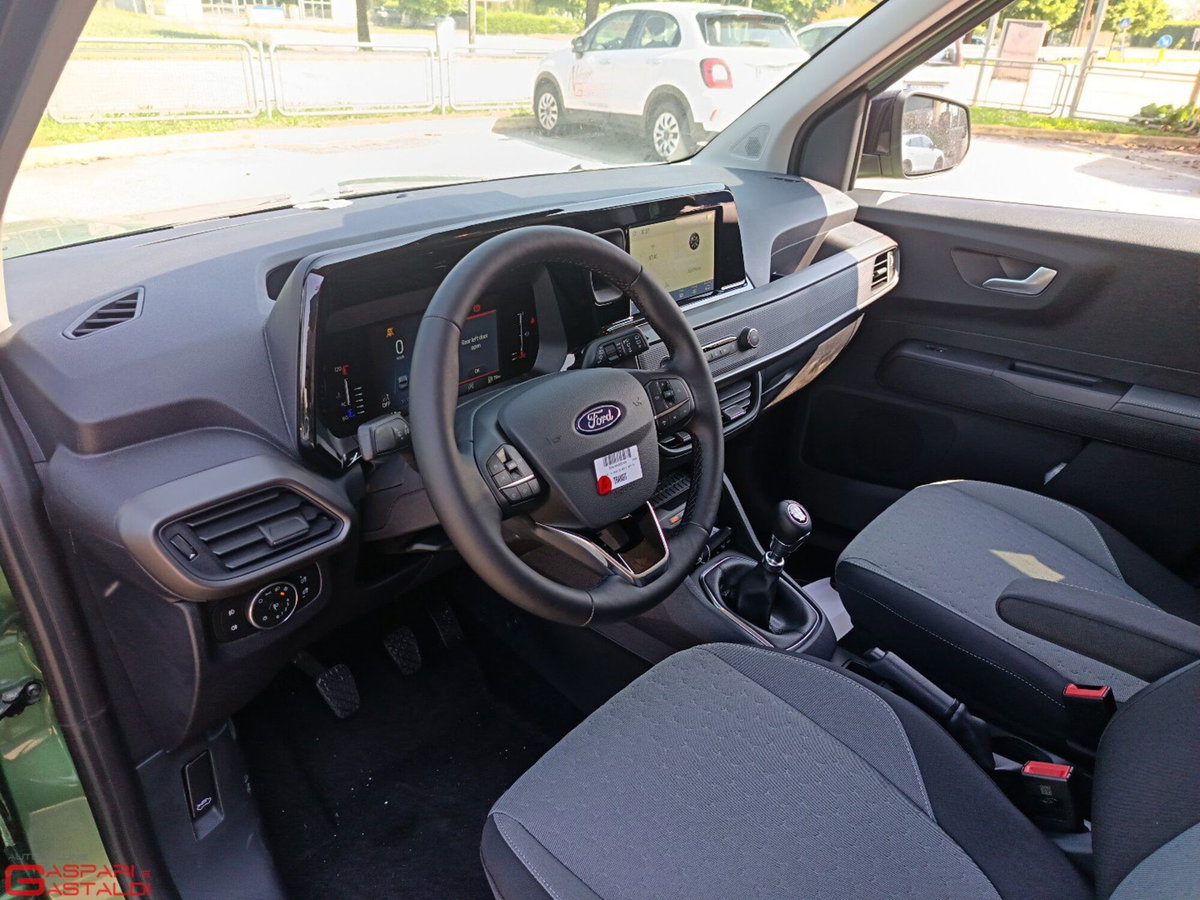 Ford Tourneo Courier 1.0 EcoBoost 100 CV Titanium (9)