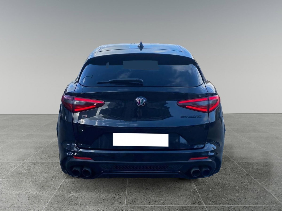Alfa Romeo Stelvio Stelvio 2.9 Bi-Turbo V6 510 CV AT8 Quadrifoglio (4)
