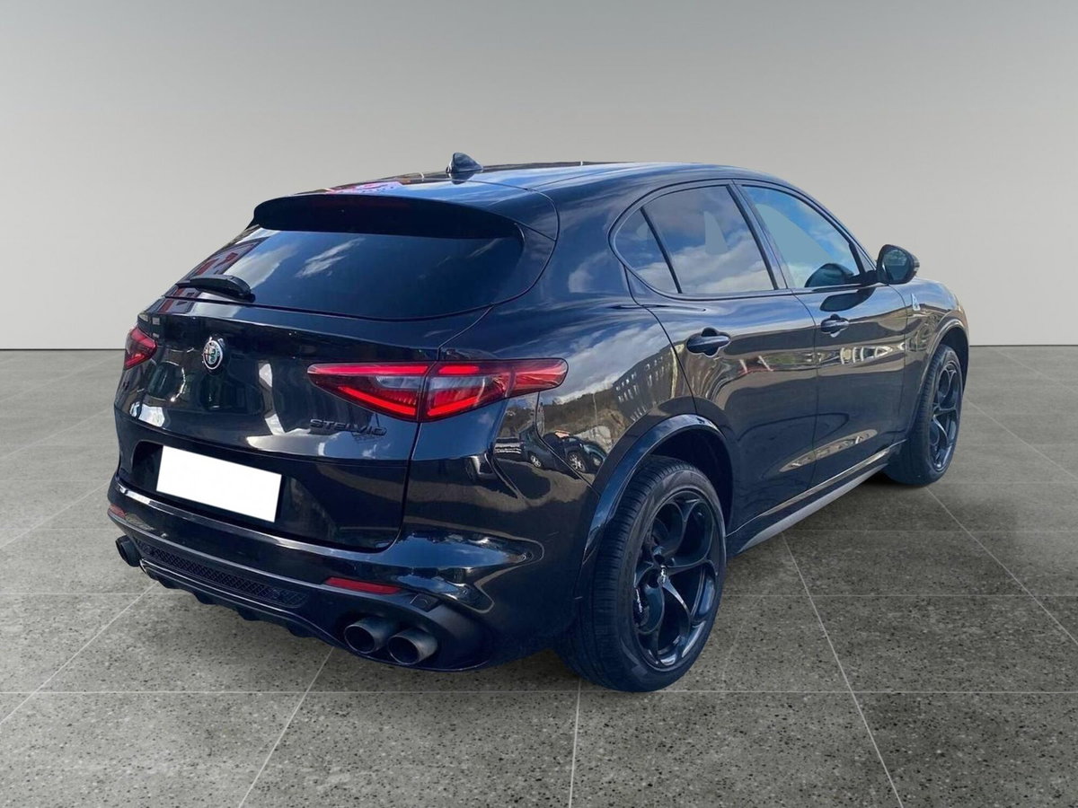 Alfa Romeo Stelvio Stelvio 2.9 Bi-Turbo V6 510 CV AT8 Quadrifoglio (5)
