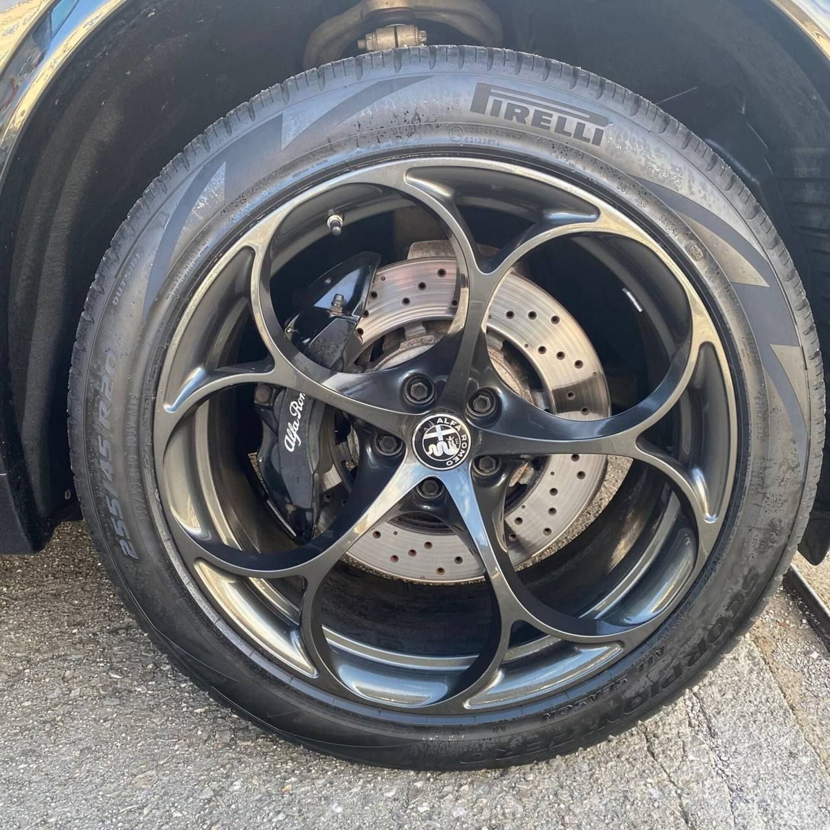 Alfa Romeo Stelvio Stelvio 2.9 Bi-Turbo V6 510 CV AT8 Quadrifoglio (7)