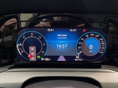 Volkswagen Golf 2.0 TDI DSG SCR Life (17)