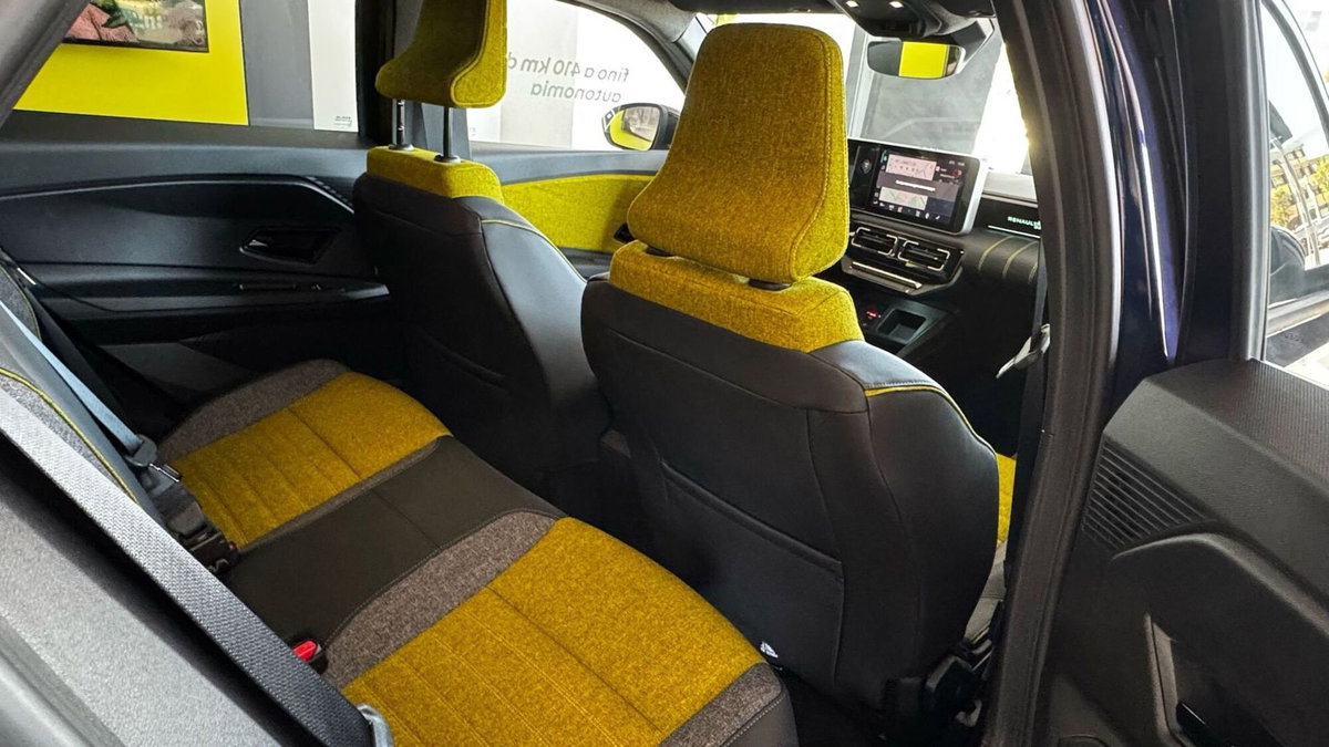Renault Renault 5 Iconic Cinq comfort range 150cv (8)