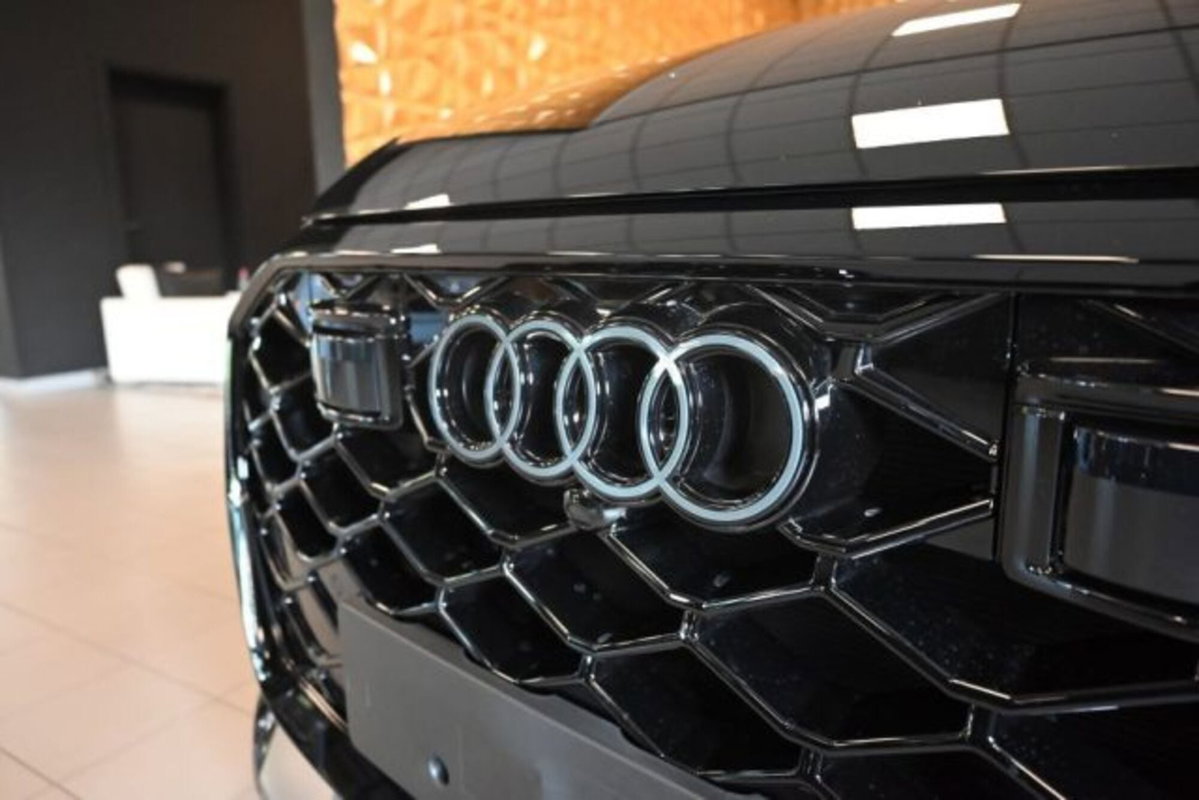 Audi RS Q8 Q8 4.0 mhev 48V performance 640cv tiptronic (13)