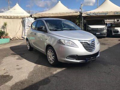 Lancia Ypsilon 1.2 69 CV 5 porte Silver usata