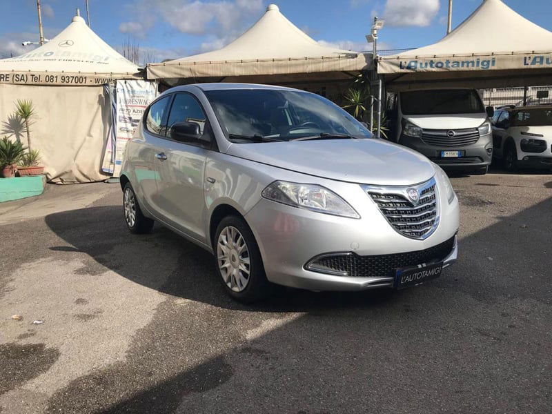 Lancia Ypsilon 1.2 69 CV 5 porte Silver