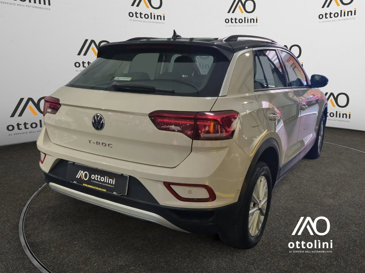 Volkswagen T-Roc 1.0 TSI Life (4)